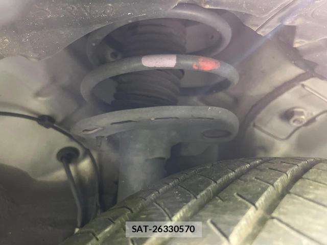 Toyota PRIUS PHV 2012-03 8360558-19