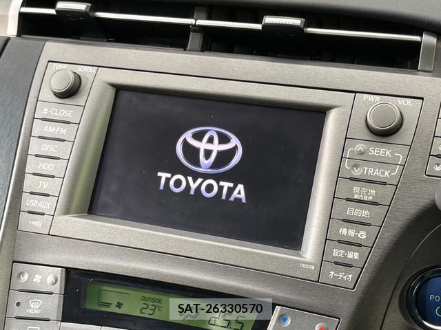 Toyota PRIUS PHV 2012-03 8360558-2