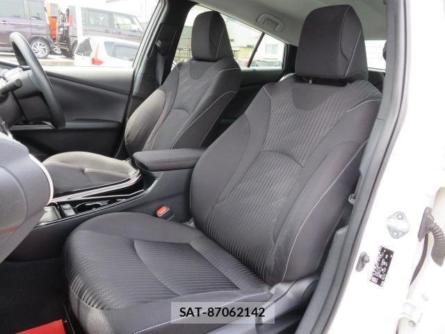 Toyota PRIUS PHV 2019-08 8360837-2