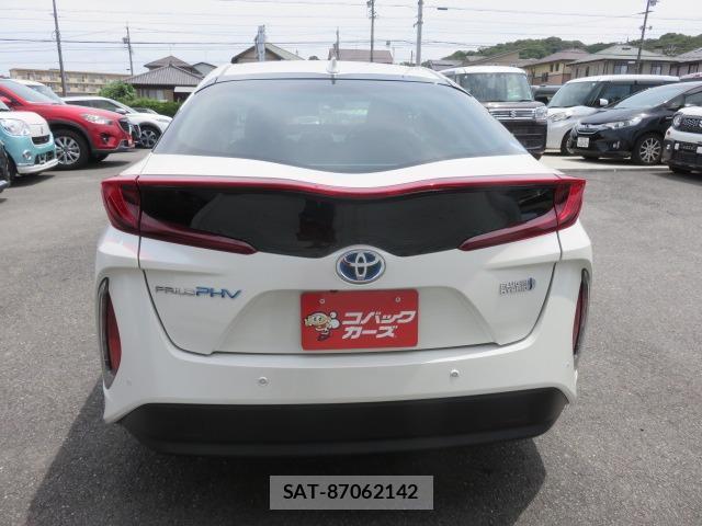 Toyota PRIUS PHV 2019-08 8360837-6