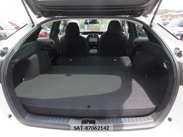 Toyota PRIUS PHV 2019-08 8360837-7