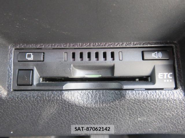 Toyota PRIUS PHV 2019-08 8360837-8