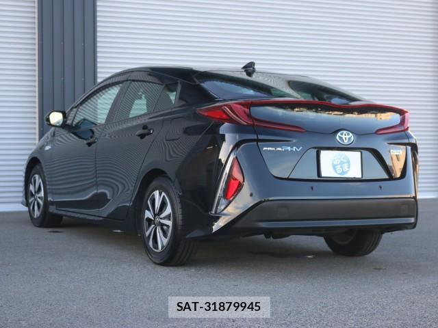 Toyota PRIUS PHV 2019-07 8362187-14