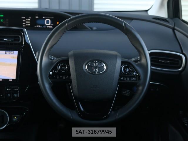 Toyota PRIUS PHV 2019-07 8362187-17