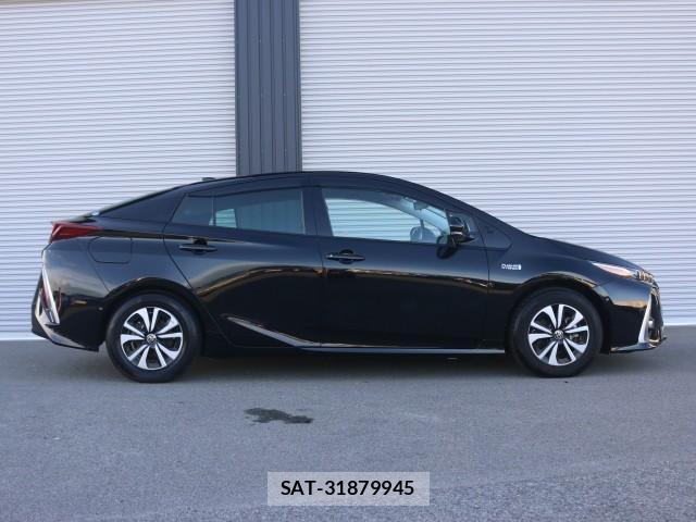 Toyota PRIUS PHV 2019-07 8362187-3