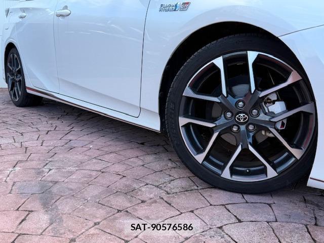 Toyota PRIUS PHV 2018-03 8362372-9