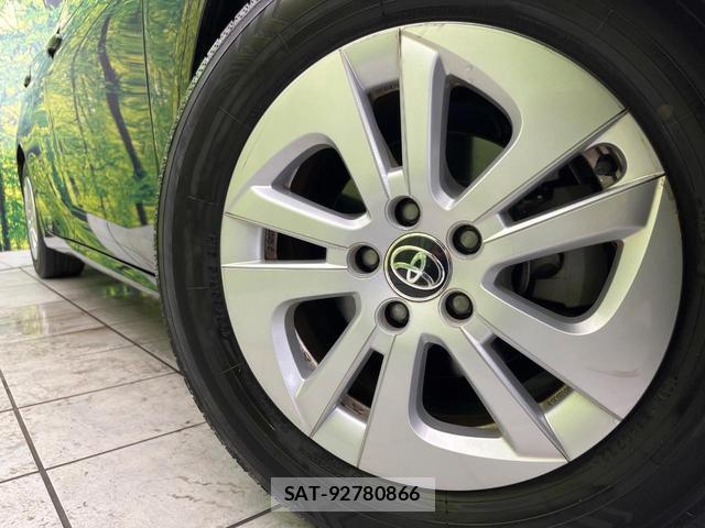 Toyota PRIUS 2018-02 8360550-12