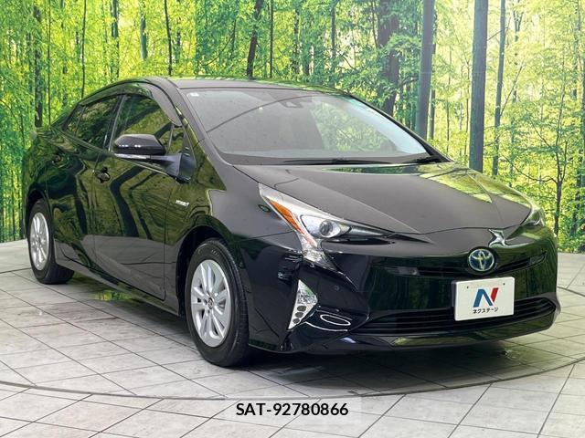 Toyota PRIUS 2018-02 8360550-15