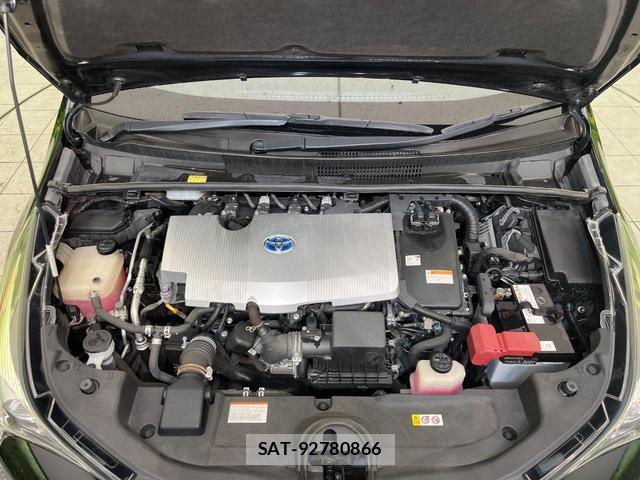 Toyota PRIUS 2018-02 8360550-17
