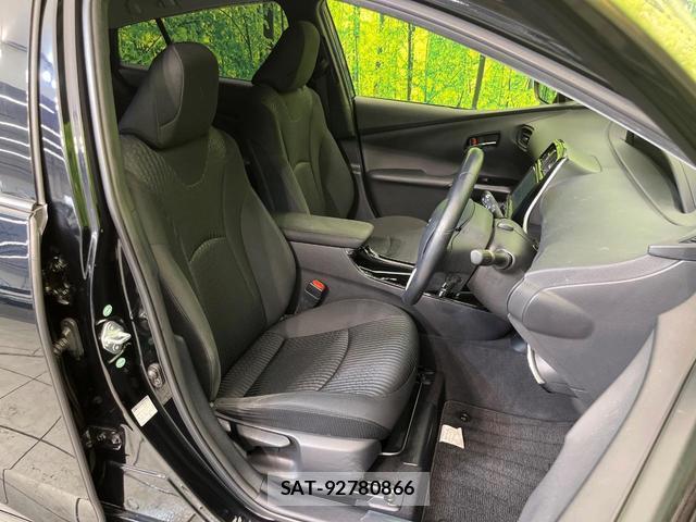 Toyota PRIUS 2018-02 8360550-7