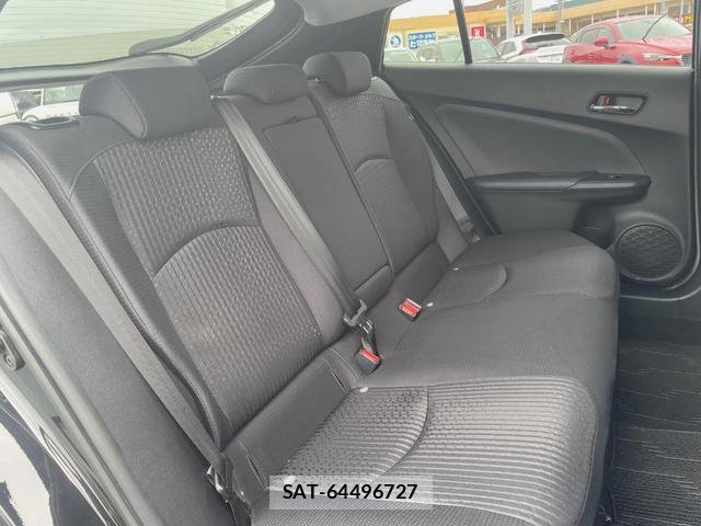 Toyota PRIUS 2016-11 8360597-11