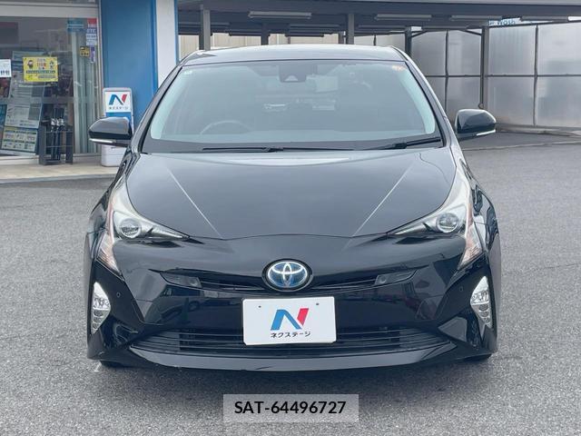 Toyota PRIUS 2016-11 8360597-15