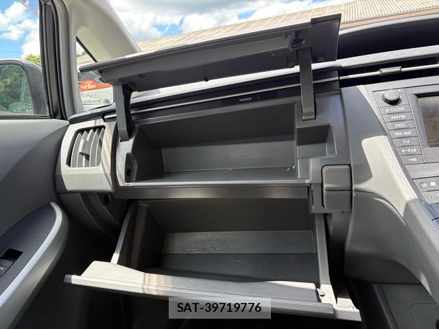 Toyota PRIUS 2010-03 8360834-18