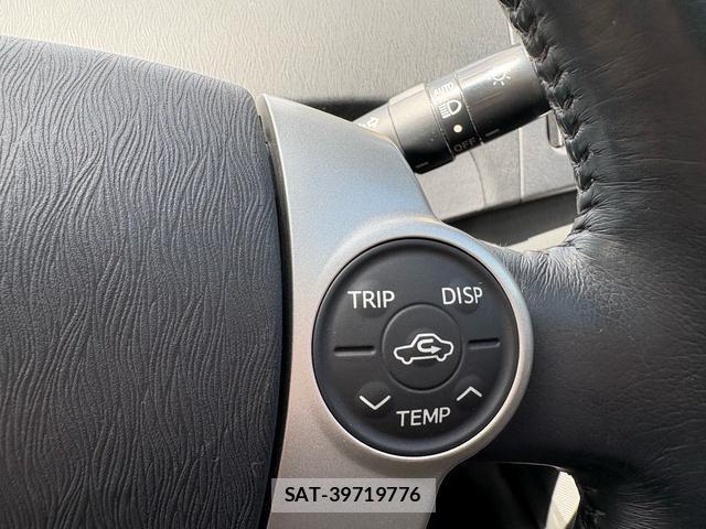 Toyota PRIUS 2010-03 8360834-6