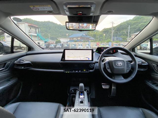 Toyota PRIUS 2023-05 8361067-15