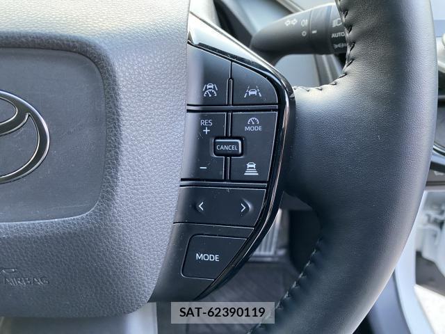 Toyota PRIUS 2023-05 8361067-17