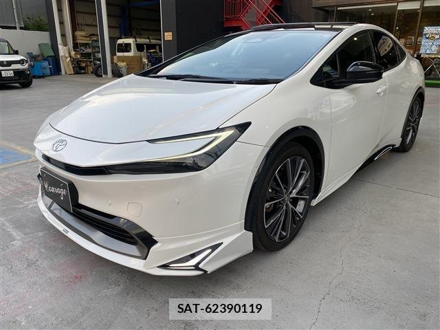 Toyota PRIUS 2023-05 8361067-8