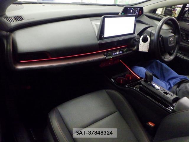 Toyota PRIUS 2023 8361261-2