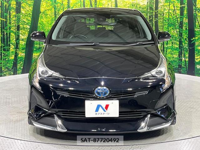 Toyota PRIUS 2017-05 8361477-13