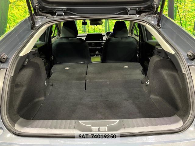 Toyota PRIUS 2023-06 8361530-11