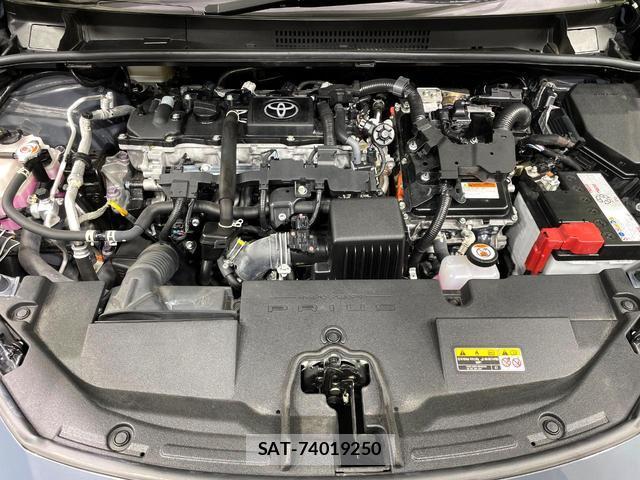 Toyota PRIUS 2023-06 8361530-17