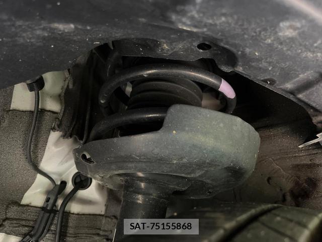 Toyota PRIUS 2023-06 8361611-19