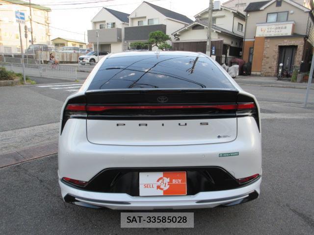 Toyota PRIUS 2024-03 8361654-1