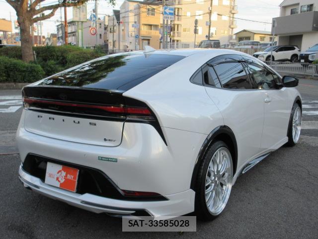 Toyota PRIUS 2024-03 8361654-13