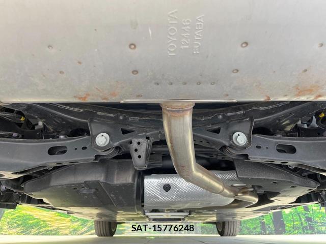 Toyota PRIUS 2023-10 8361813-18