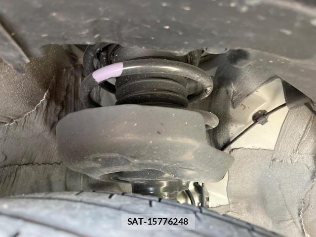 Toyota PRIUS 2023-10 8361813-19