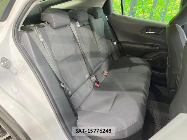 Toyota PRIUS 2023-10 8361813-9