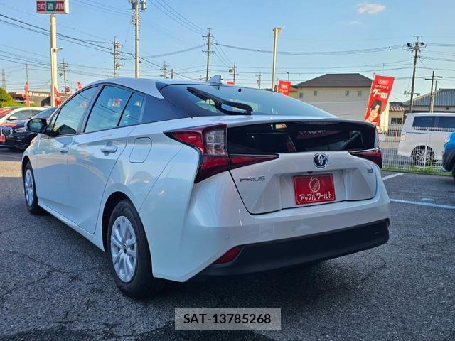 Toyota PRIUS 2022-09 8361844-8