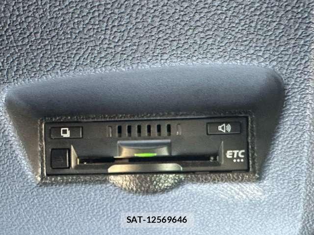 Toyota PRIUS 2019-08 8361852-11