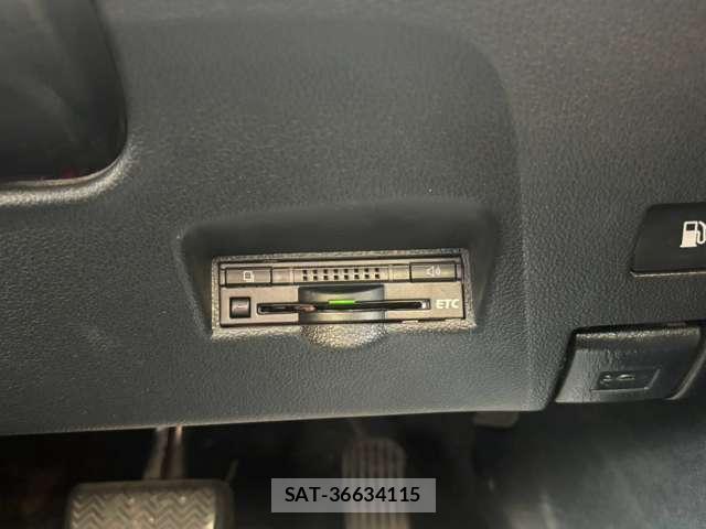 Toyota PRIUS 2016-03 8361854-12