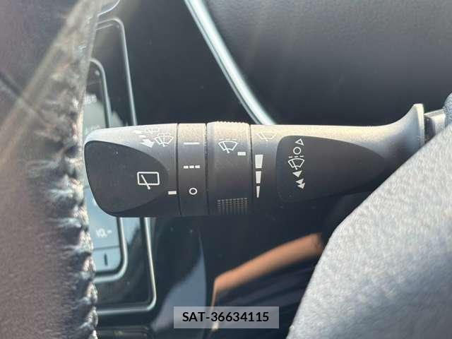 Toyota PRIUS 2016-03 8361854-9