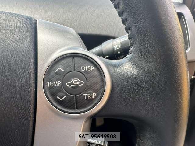 Toyota PRIUS 2014-02 8361855-11
