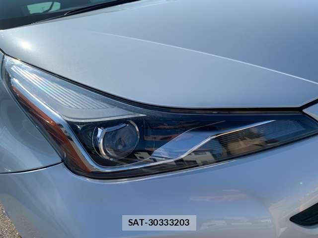 Toyota PRIUS 2019-08 8361915-10