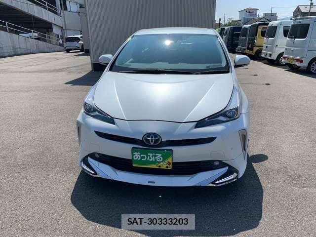 Toyota PRIUS 2019-08 8361915-2