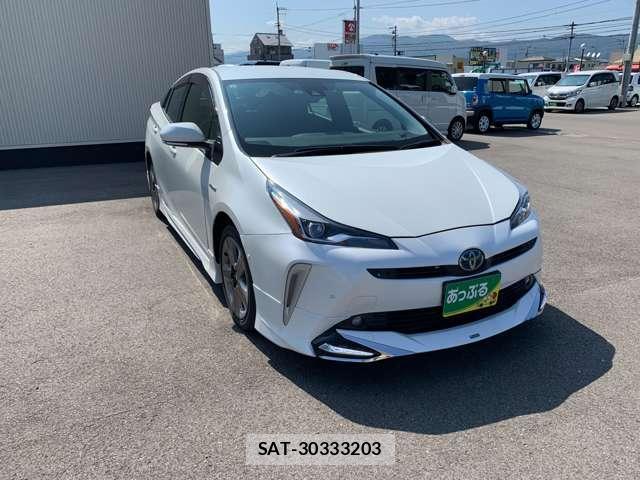 Toyota PRIUS 2019-08 8361915-3