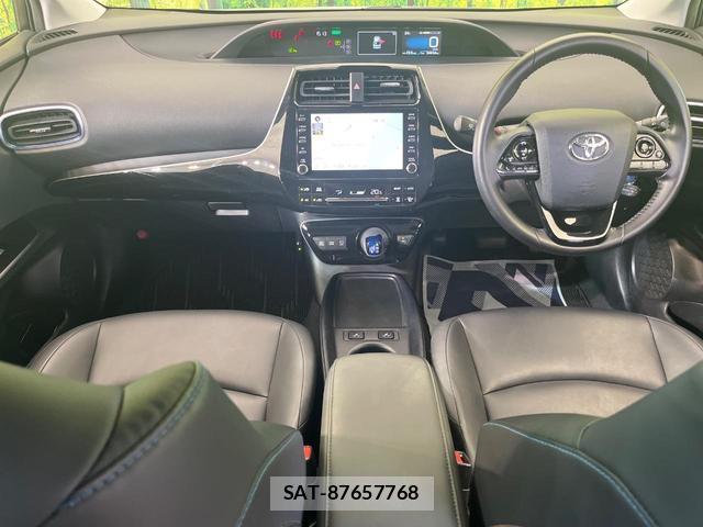 Toyota PRIUS 2021-11 8362041-1