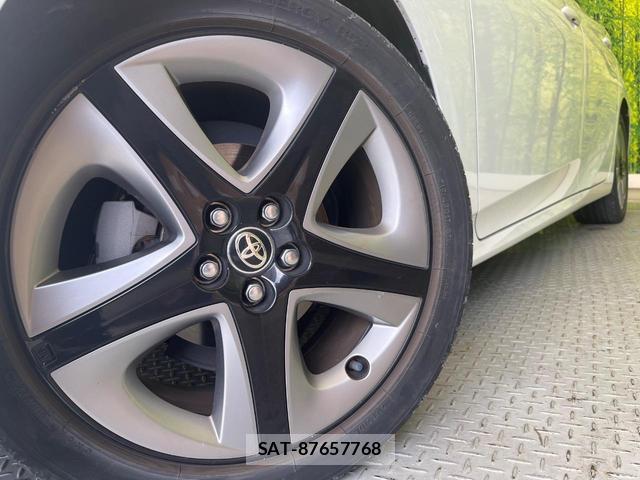 Toyota PRIUS 2021-11 8362041-12