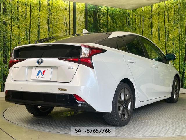 Toyota PRIUS 2021-11 8362041-16