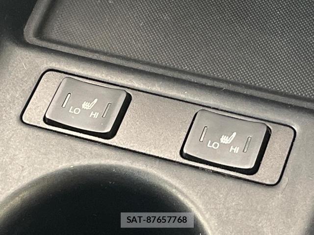 Toyota PRIUS 2021-11 8362041-6