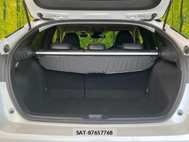 Toyota PRIUS 2021-11 8362041-9