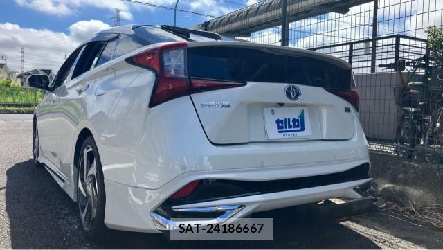 Toyota PRIUS 2020-01 8362270-13