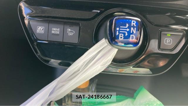 Toyota PRIUS 2020-01 8362270-14