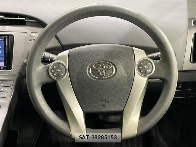 Toyota PRIUS 2012-07 8362329-10