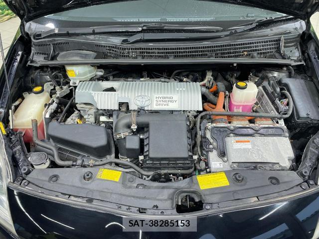 Toyota PRIUS 2012-07 8362329-17