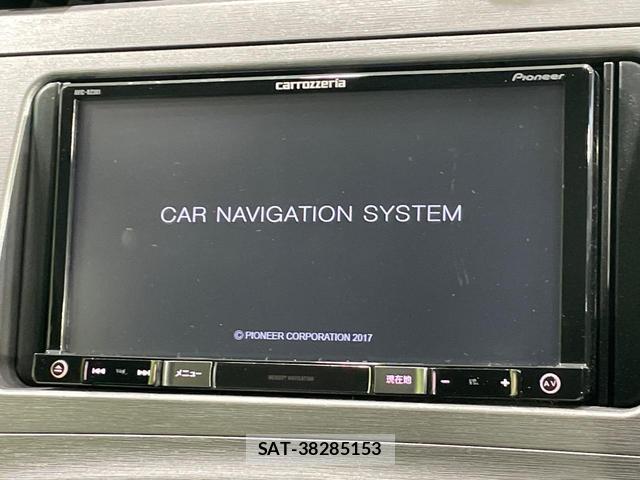 Toyota PRIUS 2012-07 8362329-2