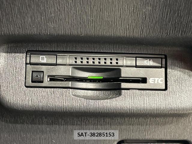 Toyota PRIUS 2012-07 8362329-4